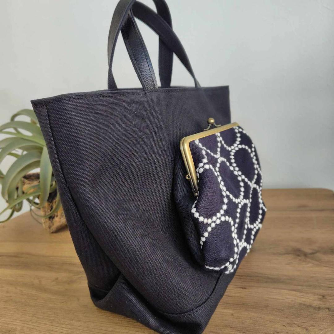 よじょーはん様 /2025タンバリンネイビー×白/がま口ポケット付きMSトート