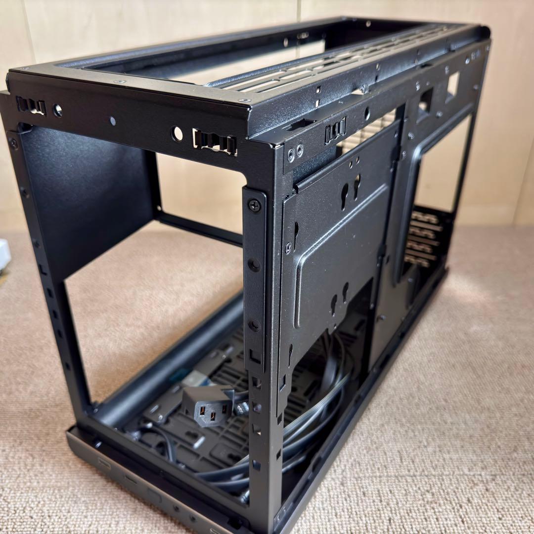 Lian Li A3-mATX-WD ブラック