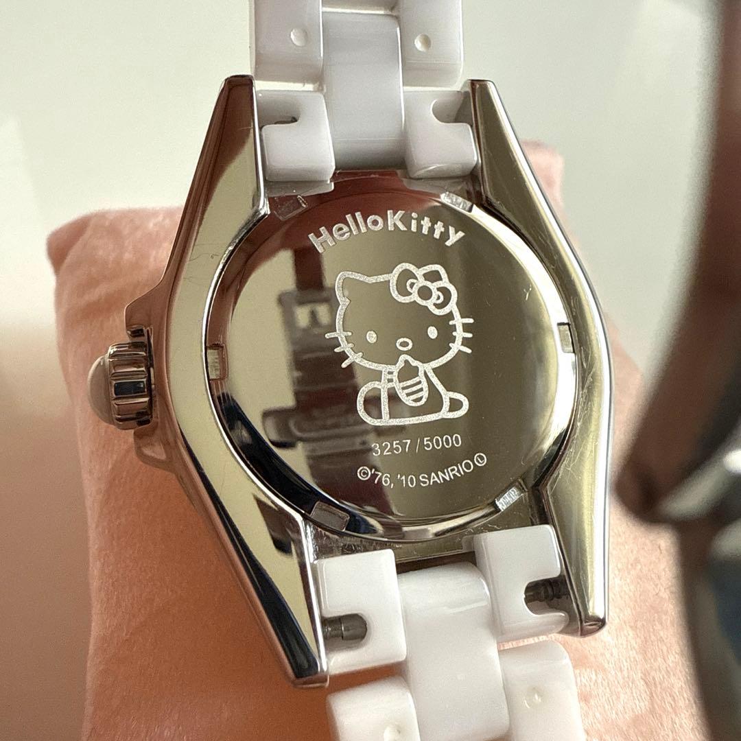 ハローキティ ３５周年記念 ホワイトセラミッククオーツ ダイヤモンド腕時計