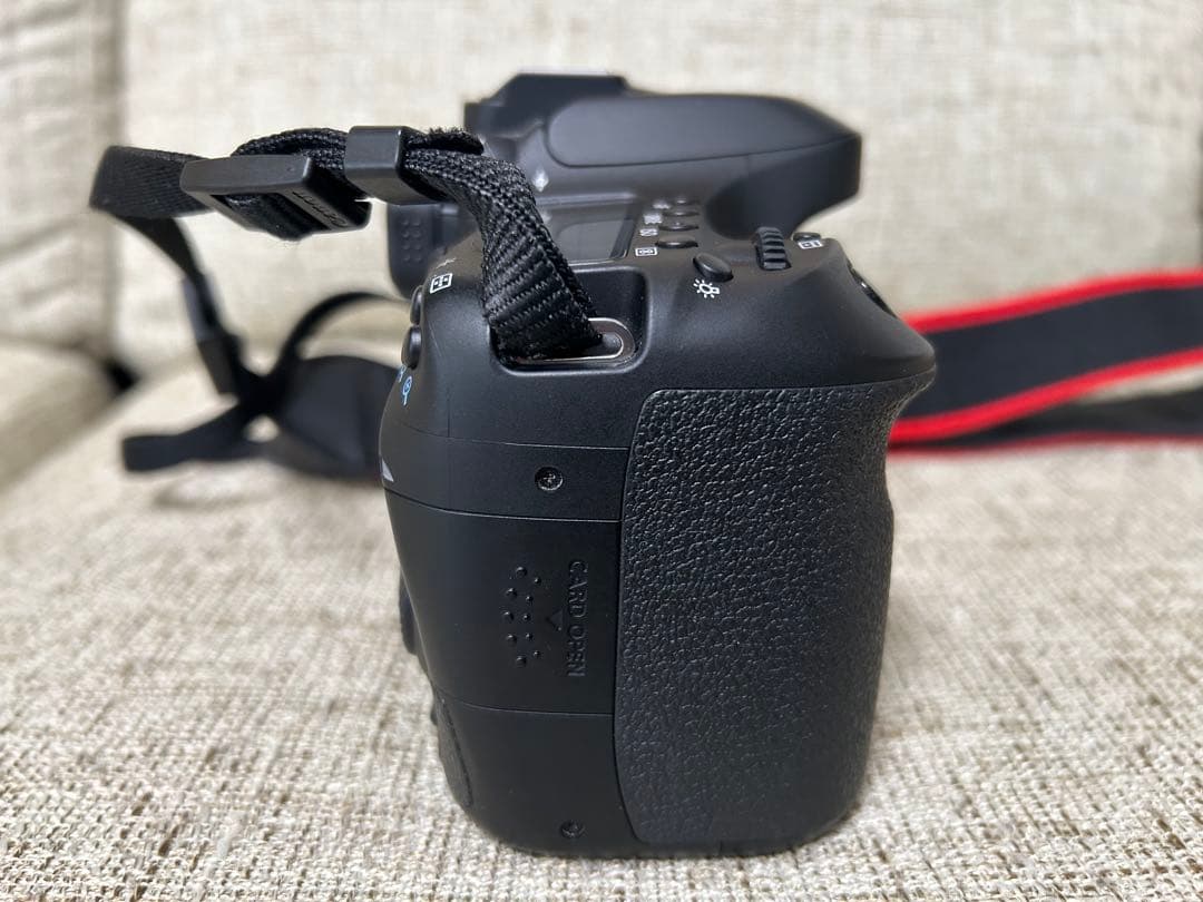 デジタルカメラ Canon EOS 80D