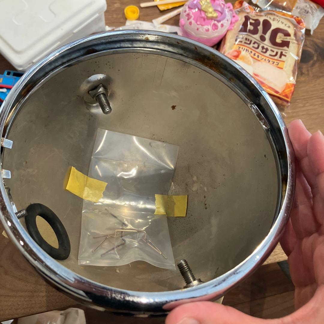 ルーカスヘッドライト　ペイトンプレイス　SR400 メッキ　ケース