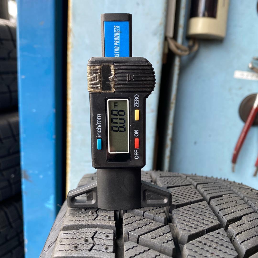 中古バリ溝ブリヂストンスタッドレスセット175/65R15アクア、フィット