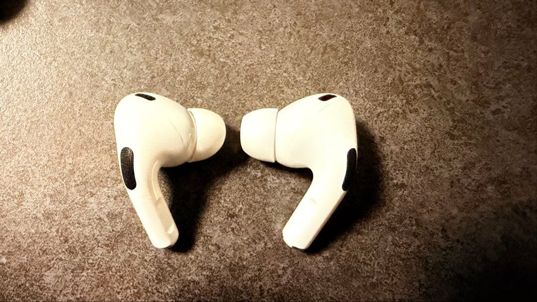 【美品】Apple AirPods Pro第2世代 本体【正規品】