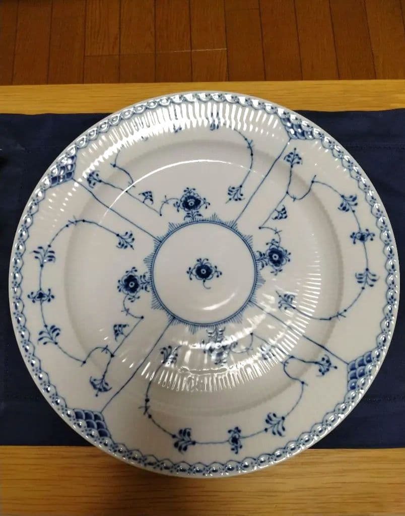 【正規品】33cm ロイヤルコペンハーゲン　ブルーフルーテッド　大皿　ラウンド