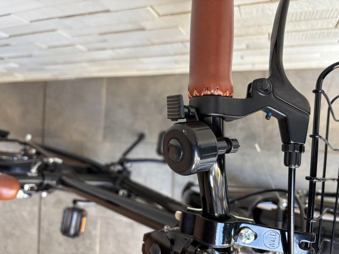 SHULZ Bubble 20 ブラック　ベルトドライブ　キッズ自転車 かご付