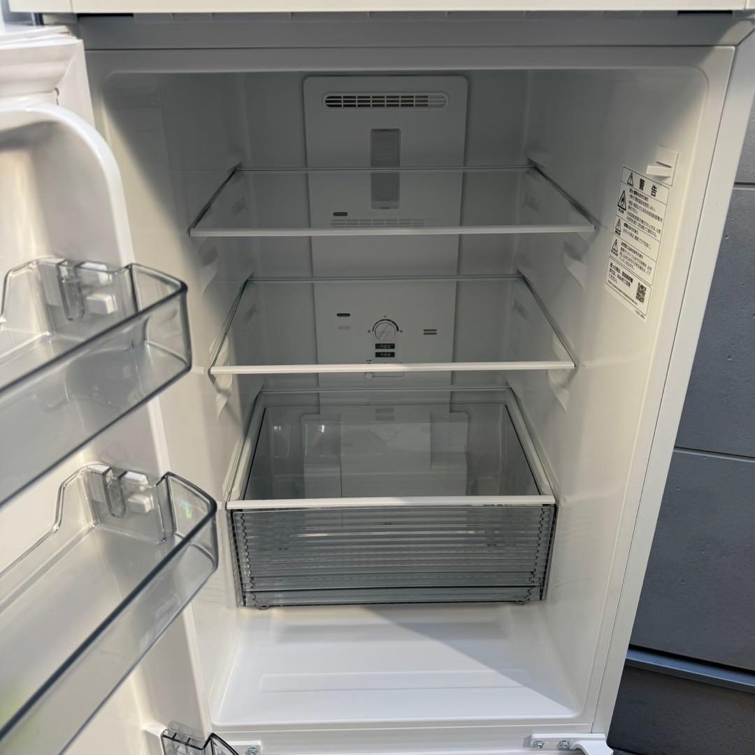 117⭐️2025年製★ほぼ新品★シャープ　冷蔵庫　右、左開き　大型　一人暮らし