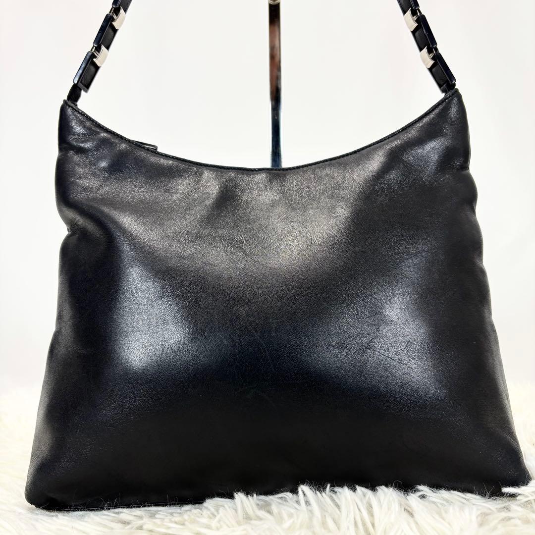 美品✨フェラガモ ショルダーバッグ ワンショルダー 肩かけ 手持ち イタリア製