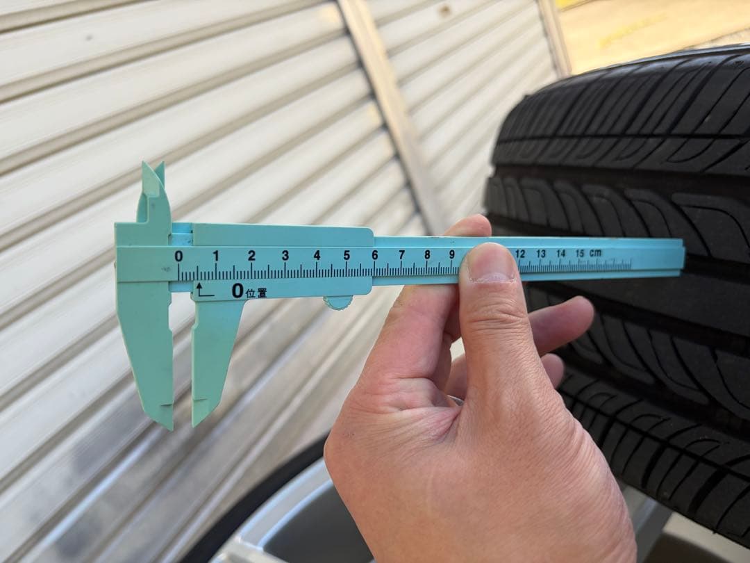 ハイペリオン CVX 19インチ 8.5J オフ+35 PCD114.3タイヤ付