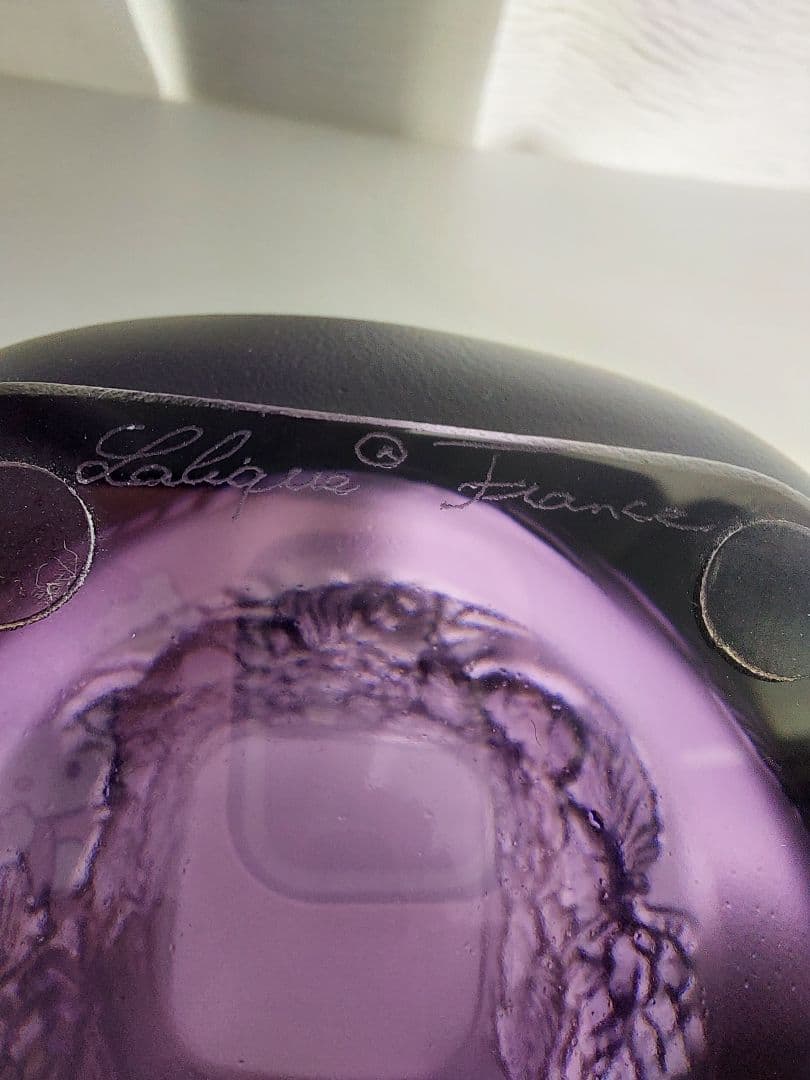 LALIQUE ベース　ピヴォワーヌ　パープルガラス工芸　アール・ヌーヴォー