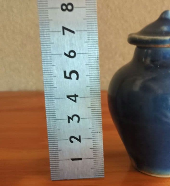 濃紺 陶器 壺 木箱付き　明代景徳鎮　瑠璃　蓋付壺　小壷　古美術品　約8cm