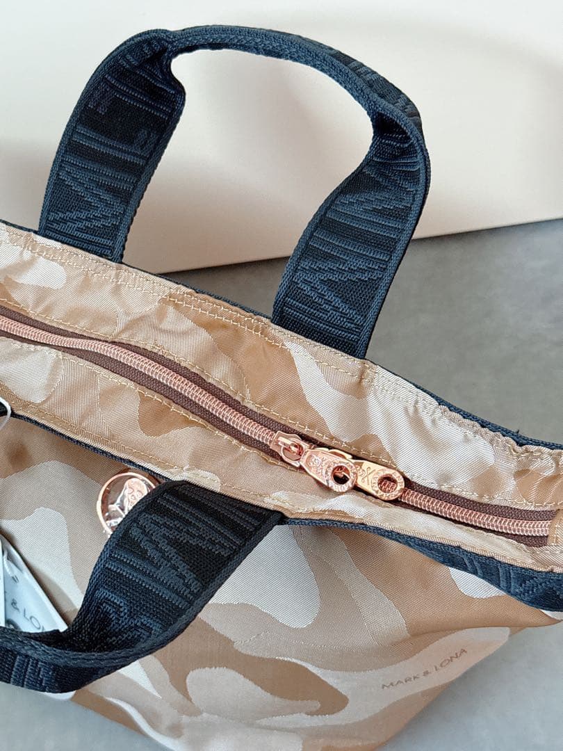 新品 ☆ MARK&LONA カートバッグ ラウンド トート マーク&ロナ 正規