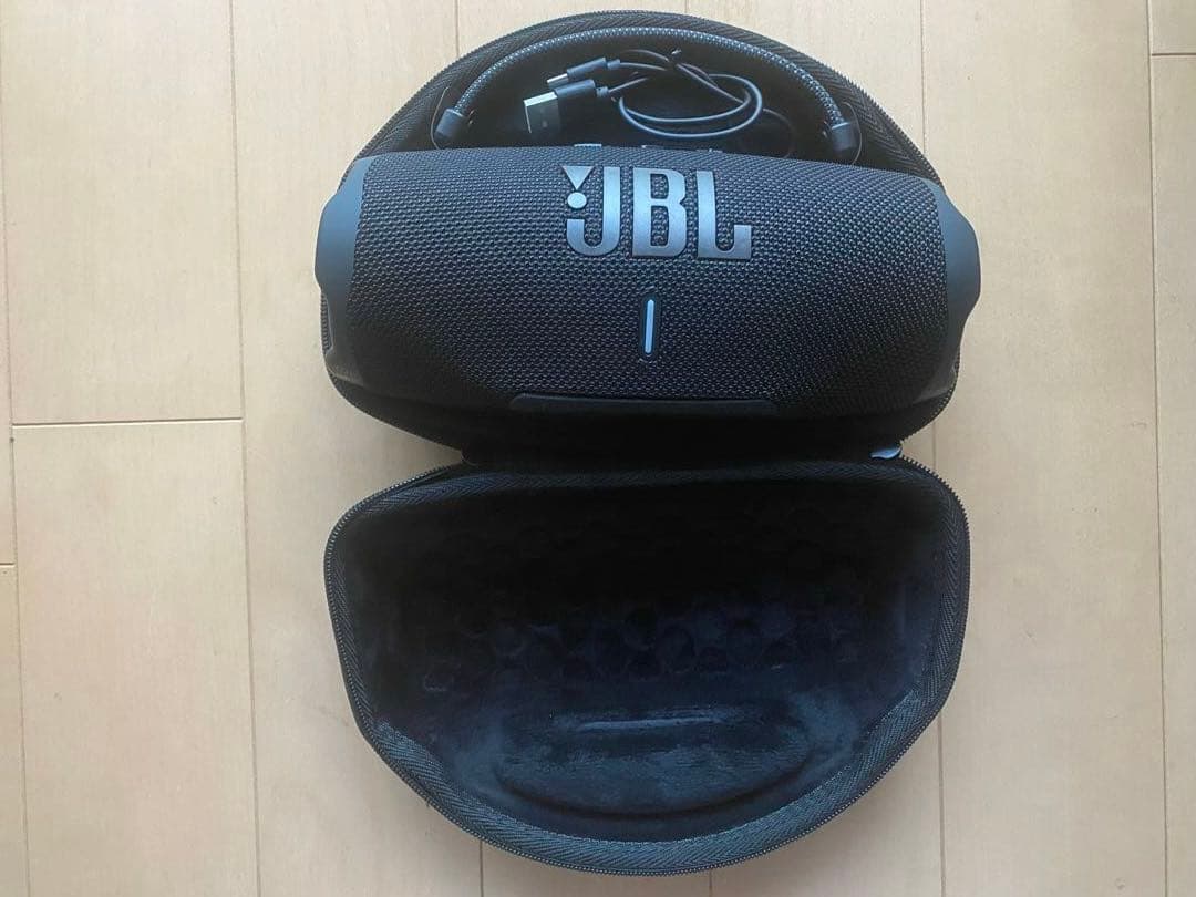 JBL CHARGE 6 スピーカー ブラック　ケース付