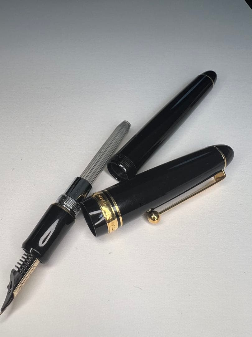 パイロット 万年筆 カスタム74 M（中字） ブラック×ゴールド