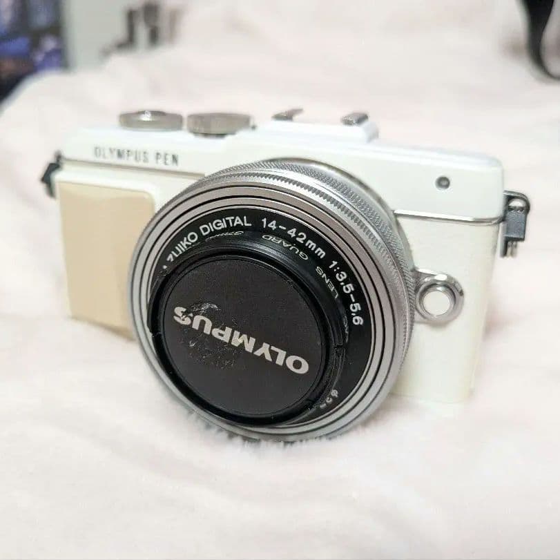 OLYMPUS PEN Lite E-PL7 ミラーレス一眼 ホワイト