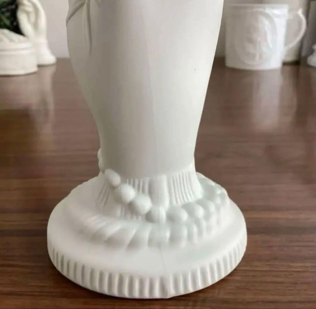 英国ヴィンテージ ♤ ホワイトビスクのハンドベース17cm ♤ ポートメイリオン