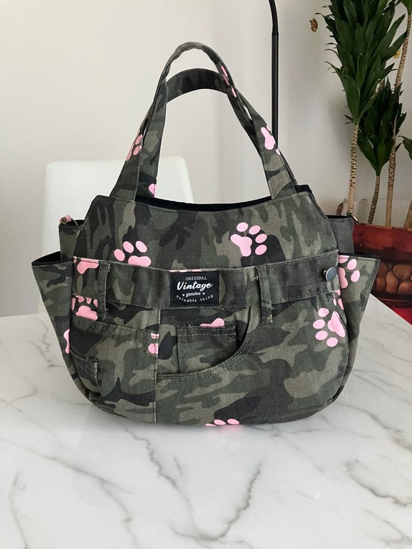 774 ローザ　大きめデニムリメイクバック