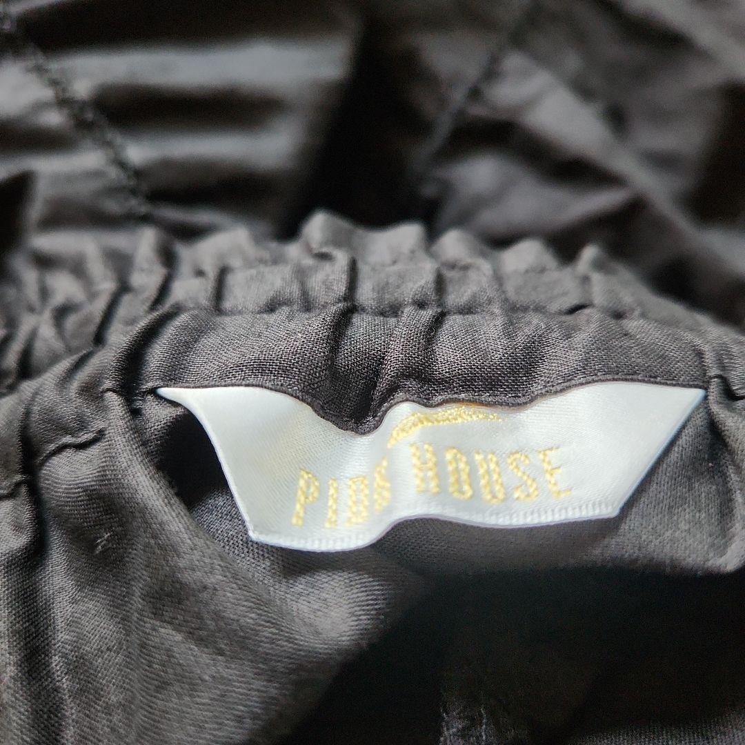 ガウチョパンツとスカート2点ものピンクハウスです。まとめて購入お願いします。