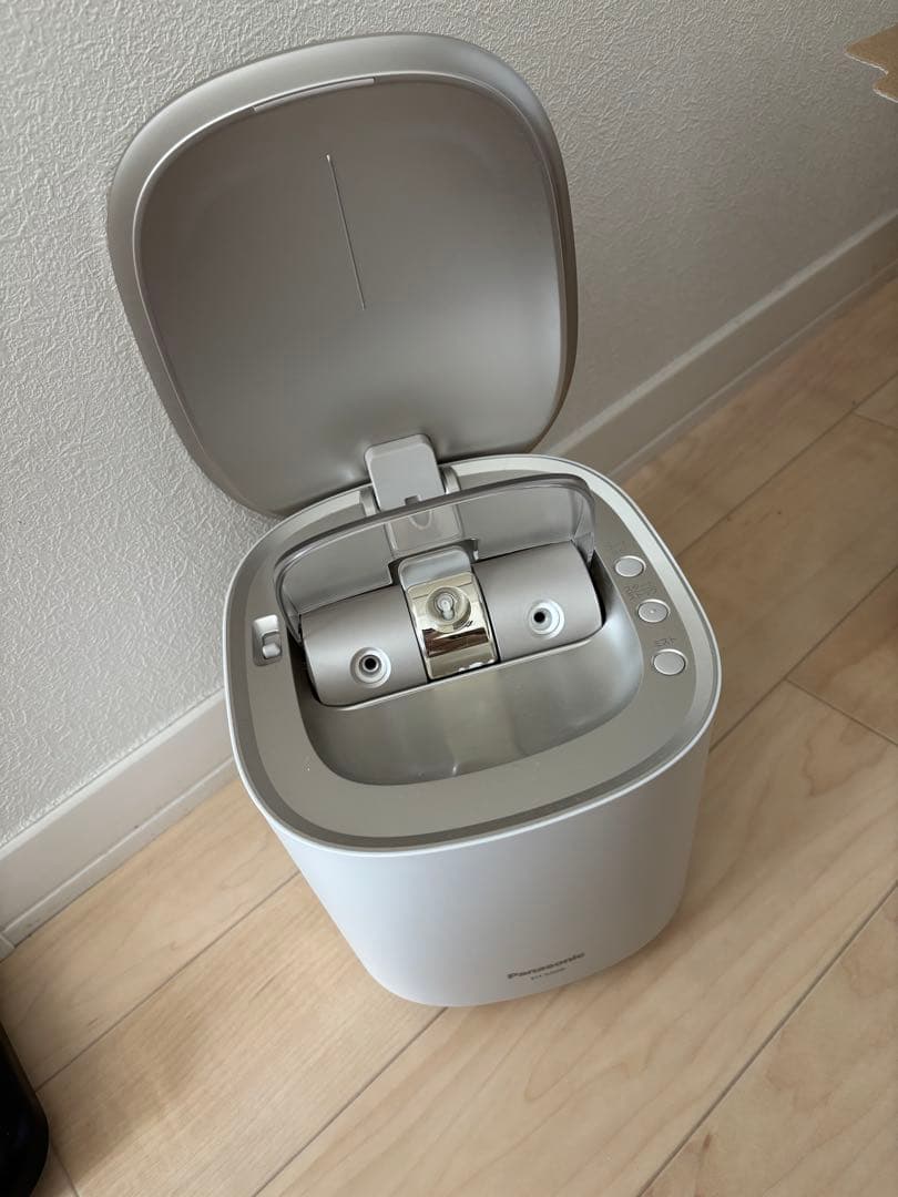 Panasonic EH-SA08 ナノケア美顔器