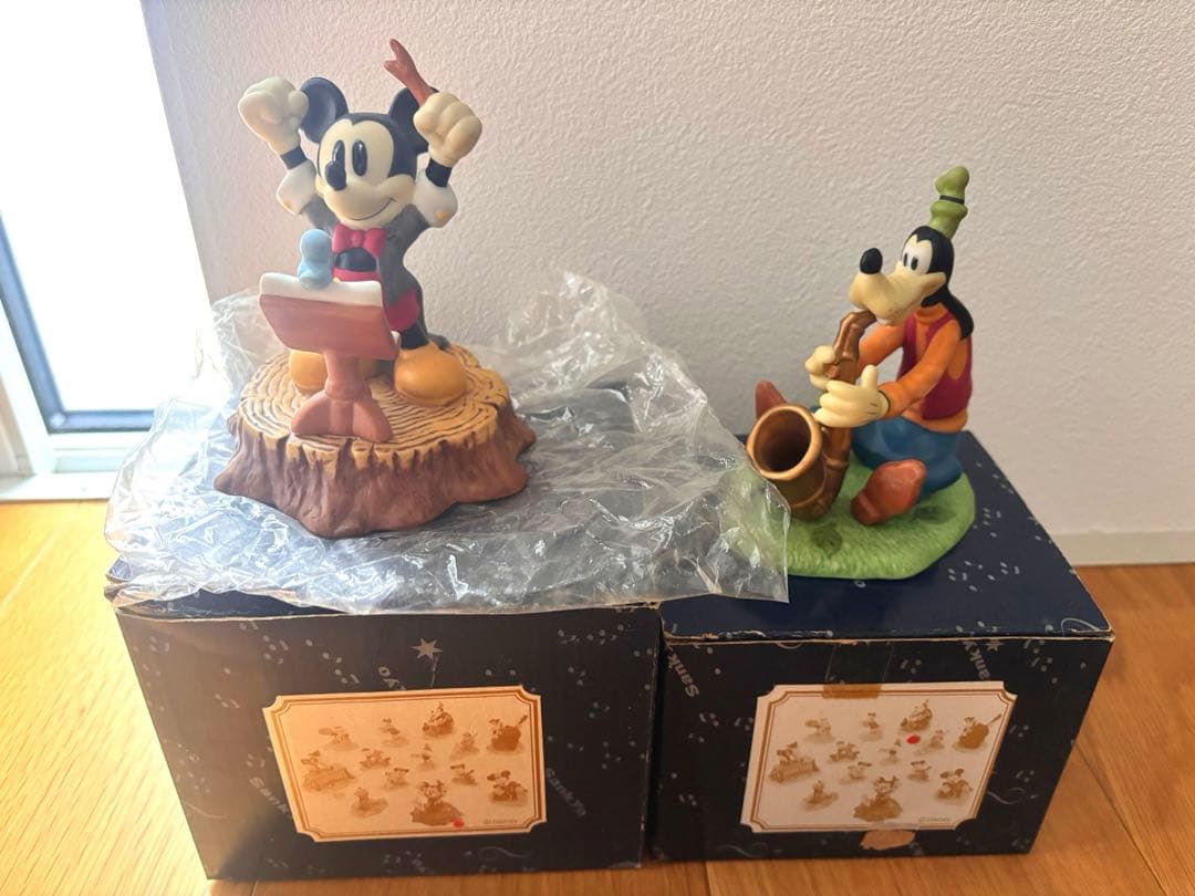 ディズニー フィギュリンワールド 音楽隊 置物 陶器 フィギュア SANKYO