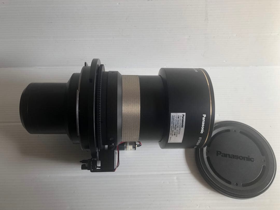 PANASONIC プロジェクター　用　長焦点レンズ ET-D75LE4 日本製