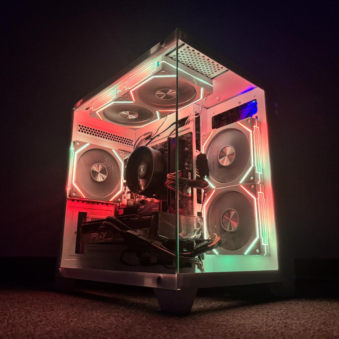 【SSSSランク】RTX4070Ti搭載ゲーミングPCフルセット★新品ケース★