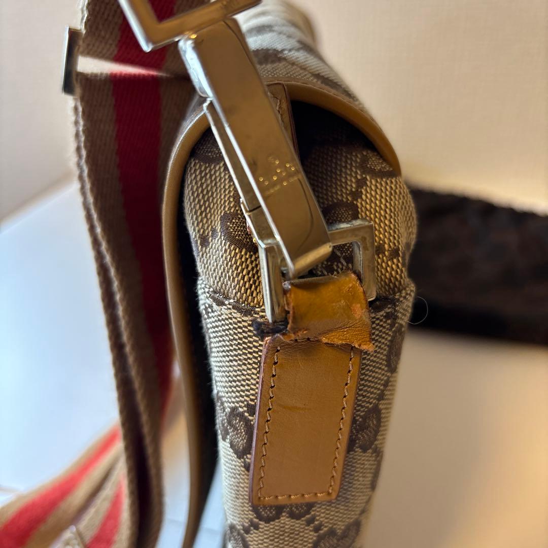 GUCCI ショルダーバッグGG キャンバス　シェリーラインレザー