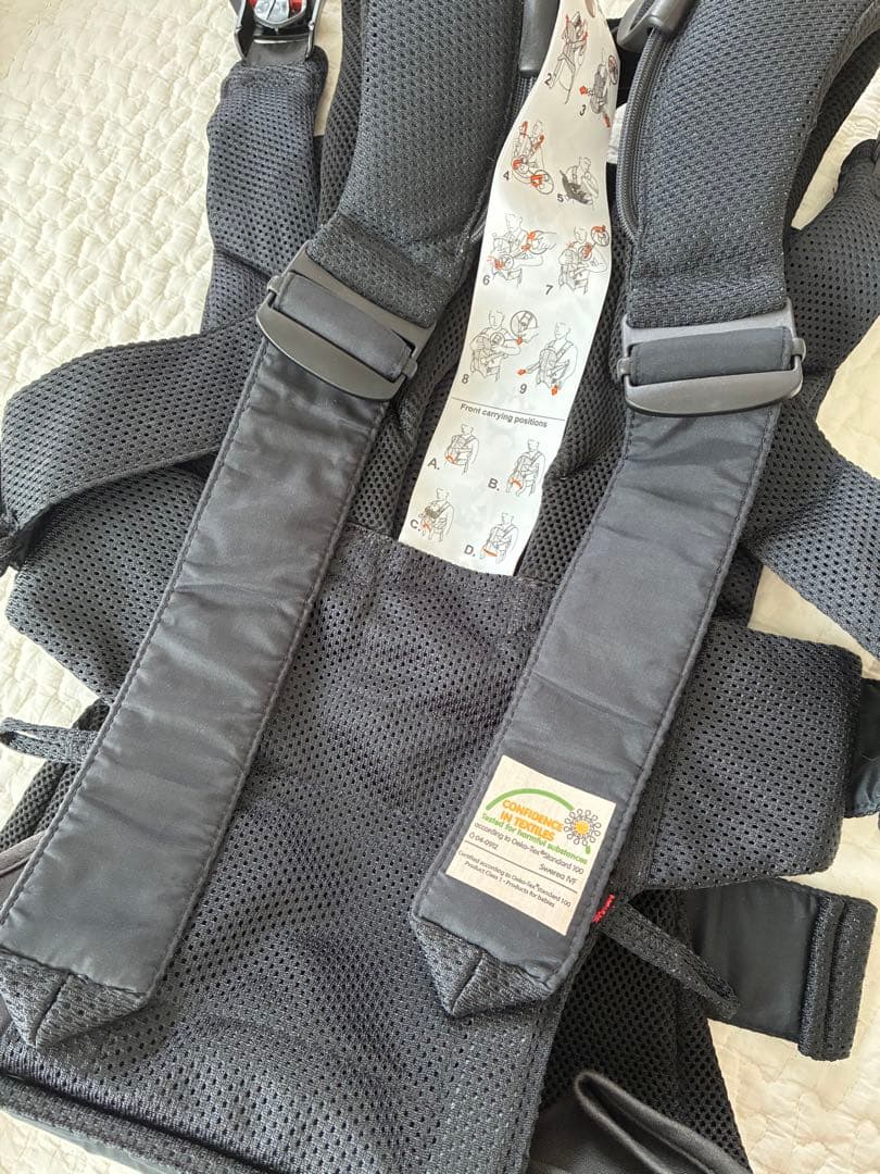 ベビービョルン ONE +AIR メッシュ 抱っこ紐 ブラック