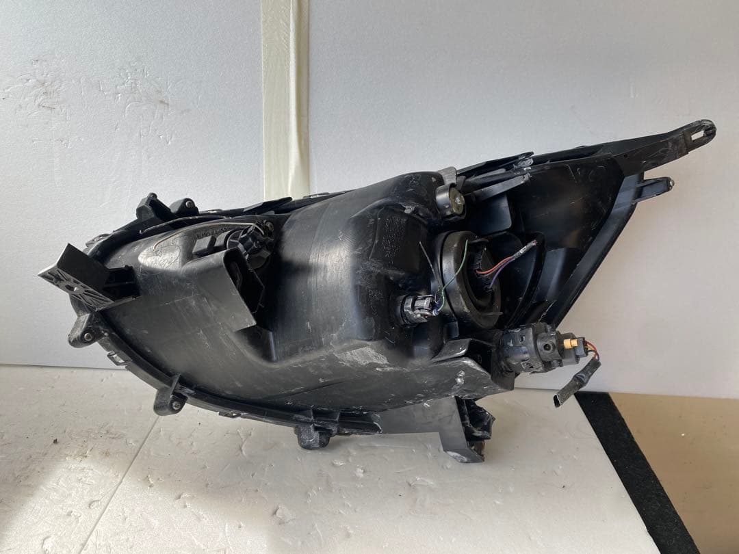 三菱 ミラージュ 純正 ヘッドライト 左右セット ハロゲン