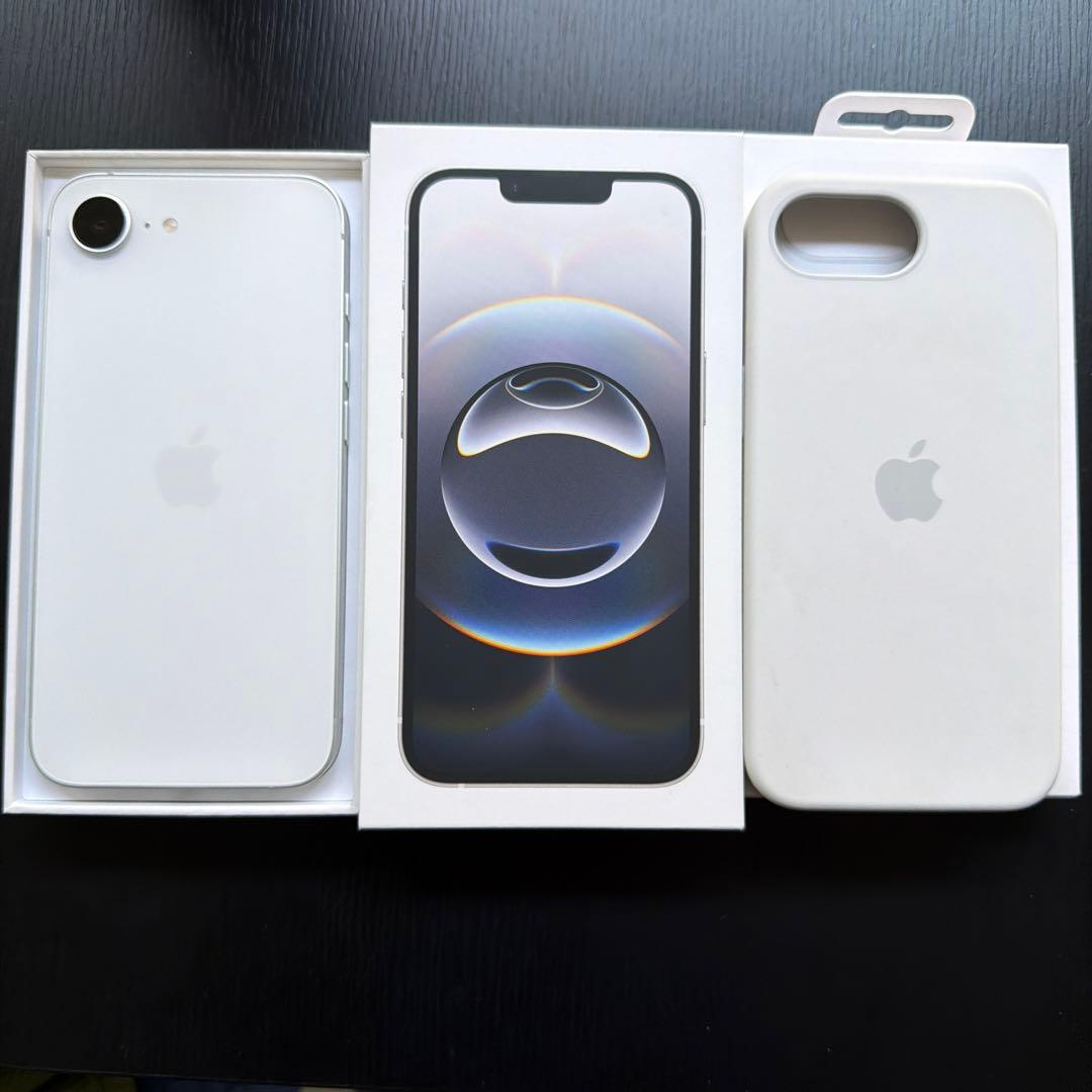 iPhone 16e SIMフリー 128GB バッテリー100% 純正ケース付