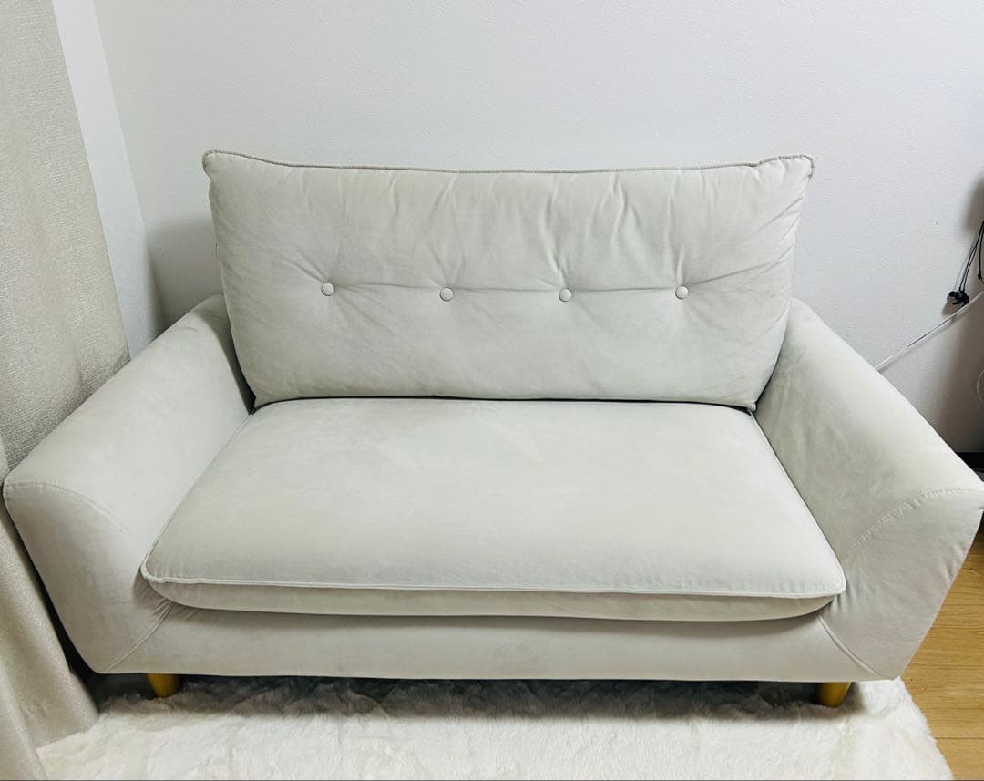 【最終値下】ニトリ コンパクトソファ ライトグレー (ベロア調生地)