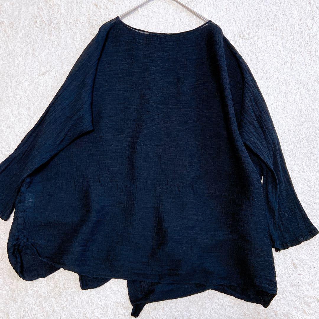 美品　me ISSEIMIYAKE 絞りプリーツ　ブラウス　カーディガン　黒