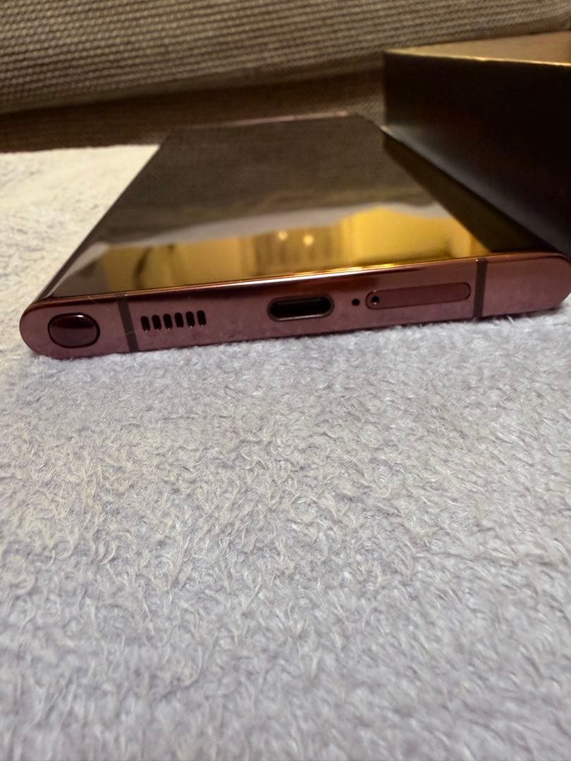 【CASETiFY付き】Galaxy S22 Ultra 256GB ドコモ版