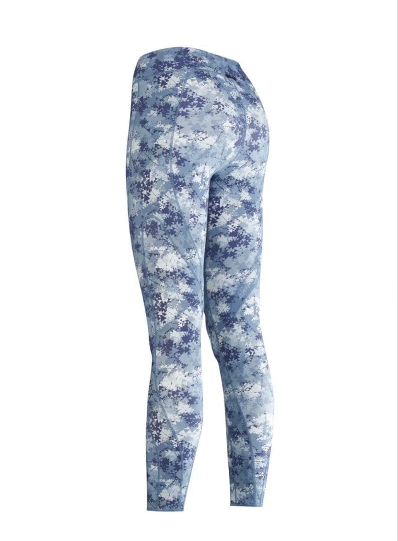 新品タグ付き　CW-X パンツ　スポーツウェア　ヨガウェア　スパッツ