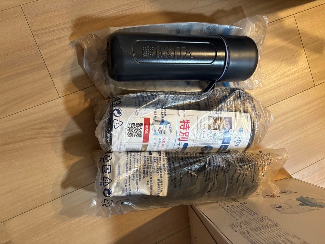 【新品未開封】BRITA 浄水器 4.85L＋ボトル3本
