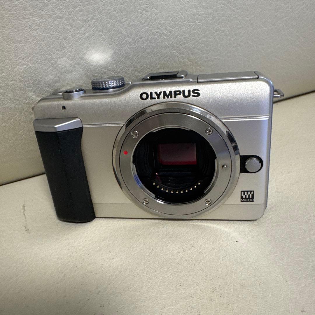 【匿名配送】ミラーレス一眼OLYMPUS E-PL1シルバー