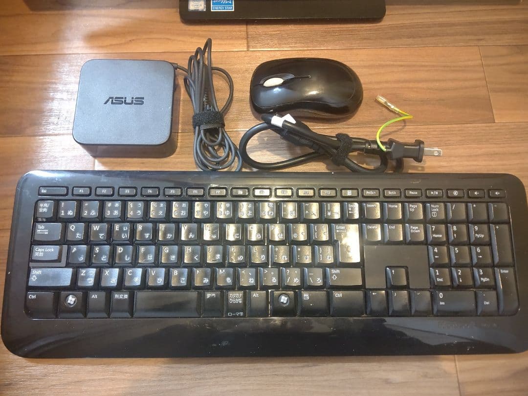 ASUS Core i5 メモリ8GB SSD240GB 一体型PC