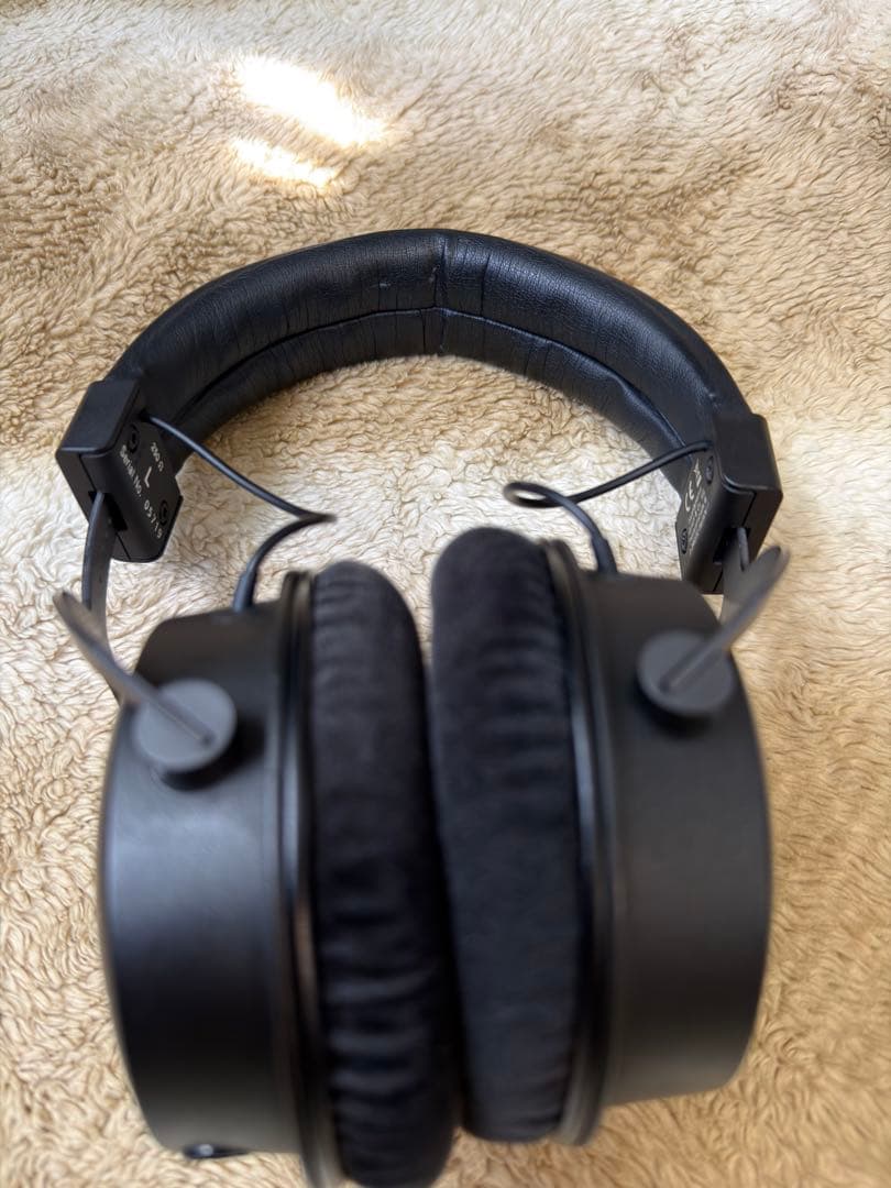 ヘッドホン Beyerdynamic DT1990PRO