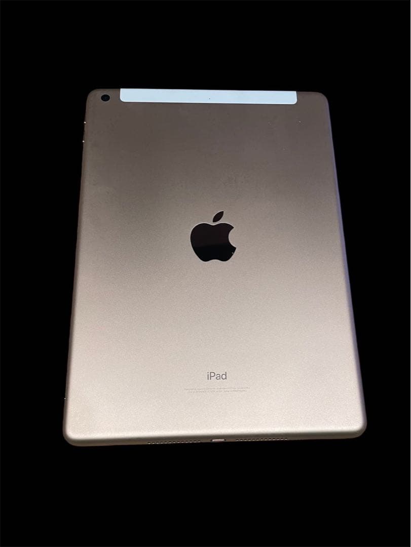美品！！iPad（第六世代）32GB セルラーモデル　ゴールド