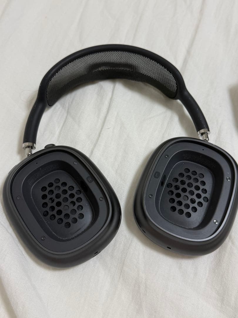 AirPods Max スペースグレイ（純正Smart Case付き）