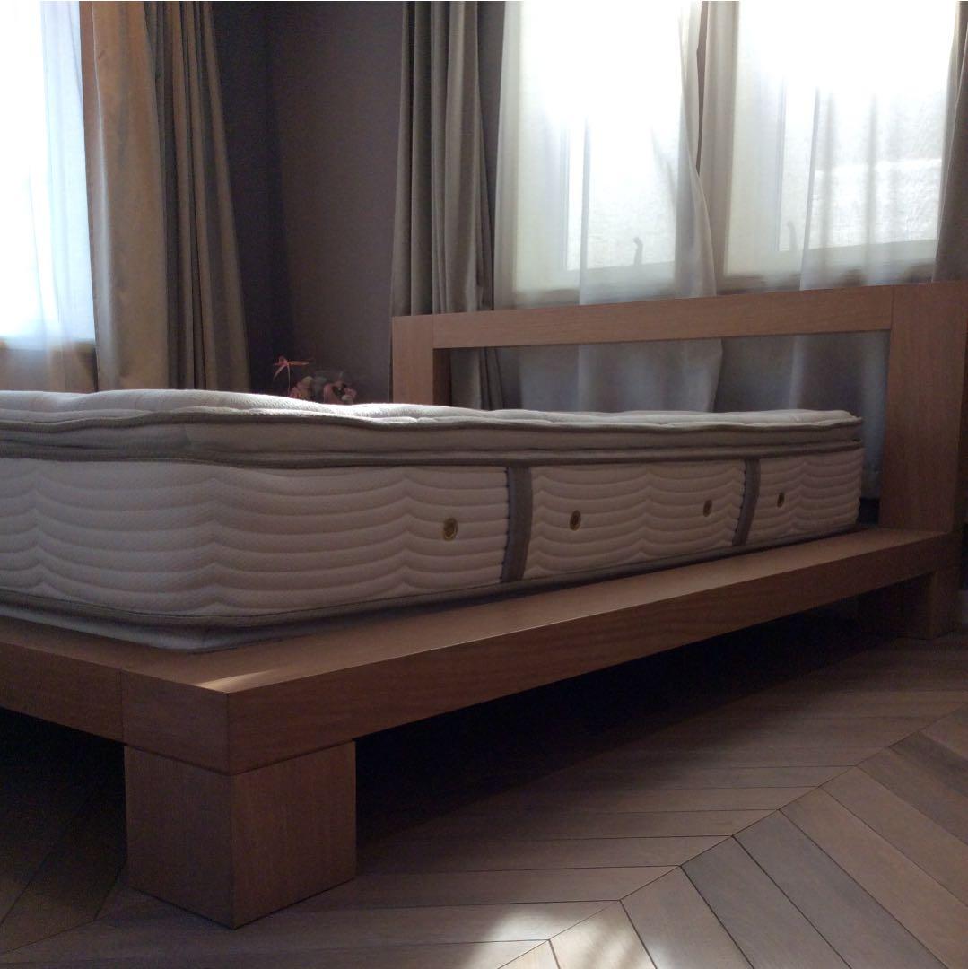 カトリーヌメミ リーヴゴーシュ ダブルベッド カッシーナ ナチュラル