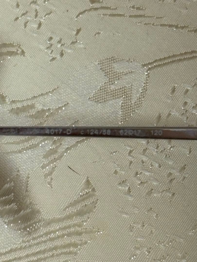 イタリア製　CHANEL スクエアサングラス 4017