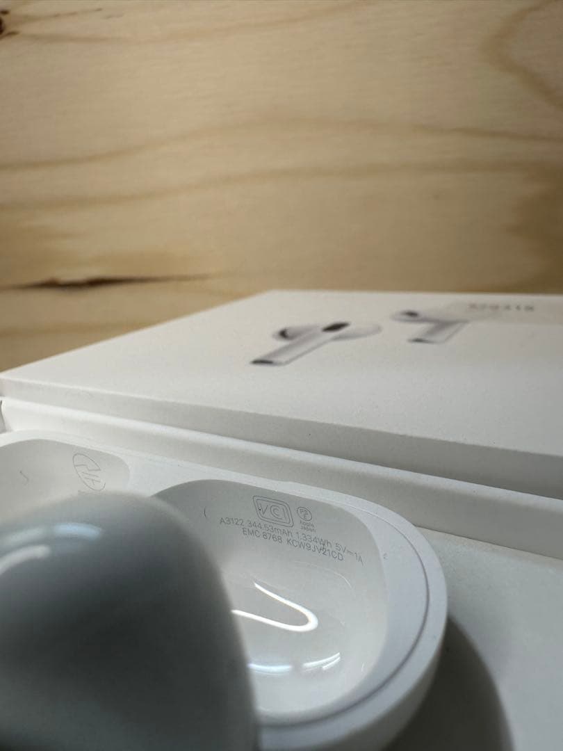 【極美品】AirPods Pro 3 MFHP4J/A V21CD