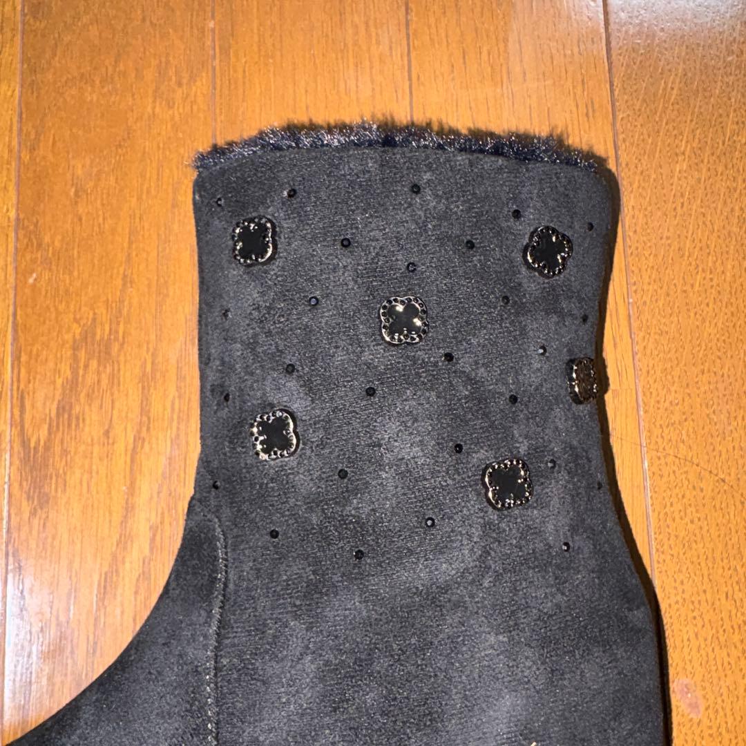 新品　アンテプリマ　黒お花厚底ブーツ