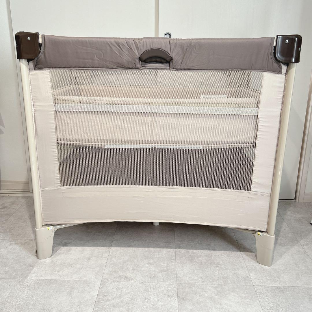 アップリカ ココネルエアー ベビーベッド ココアブラウン