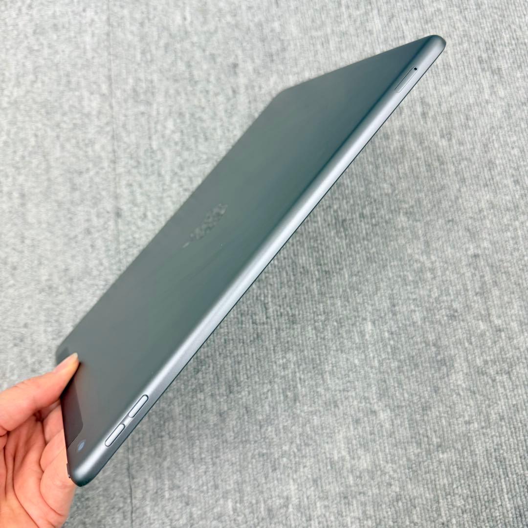 「美品」iPad第8世代 32G Wi-Fi + Cellularスペースグレイ
