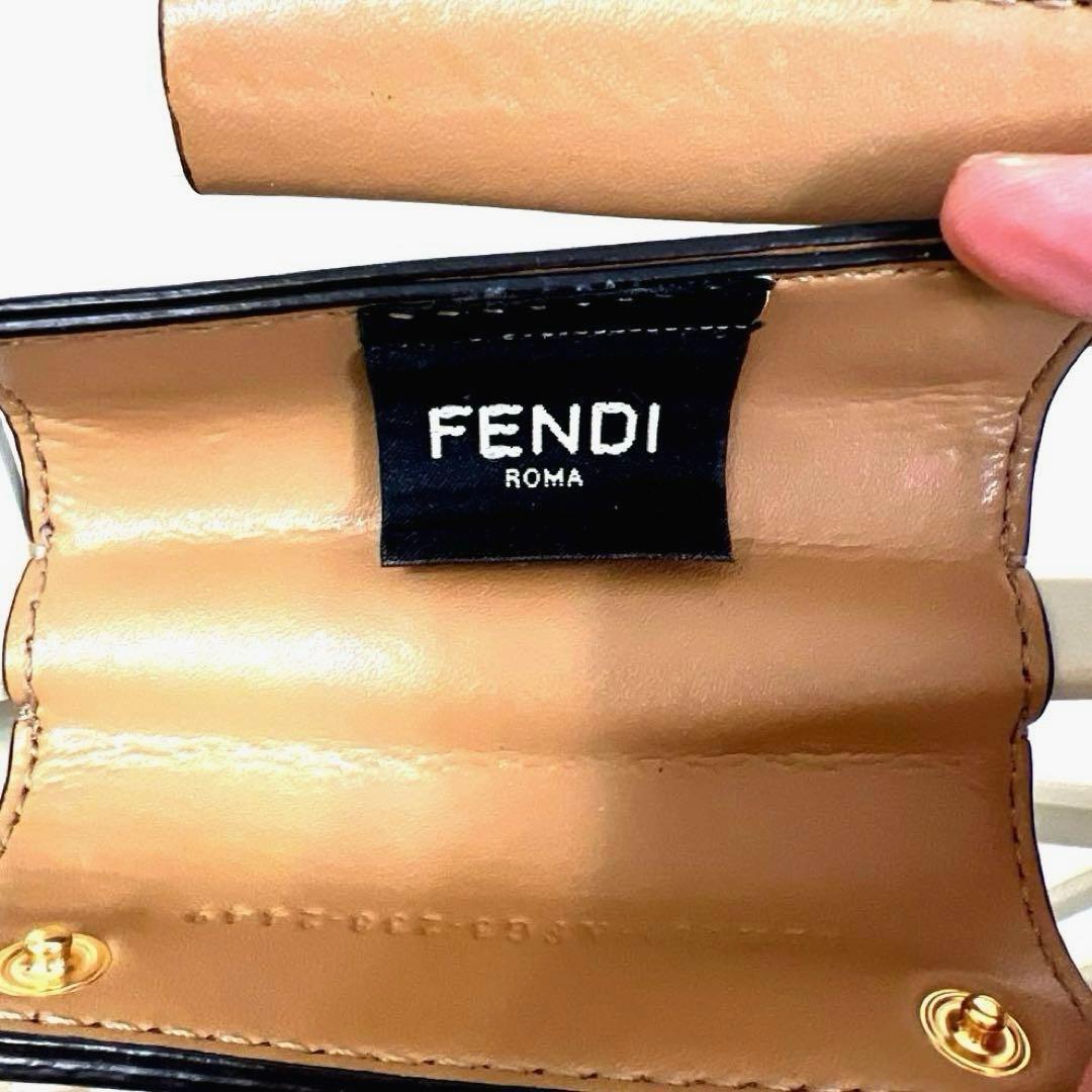 【FENDI 】正規品　ホワイト メッシュデザインバッグ