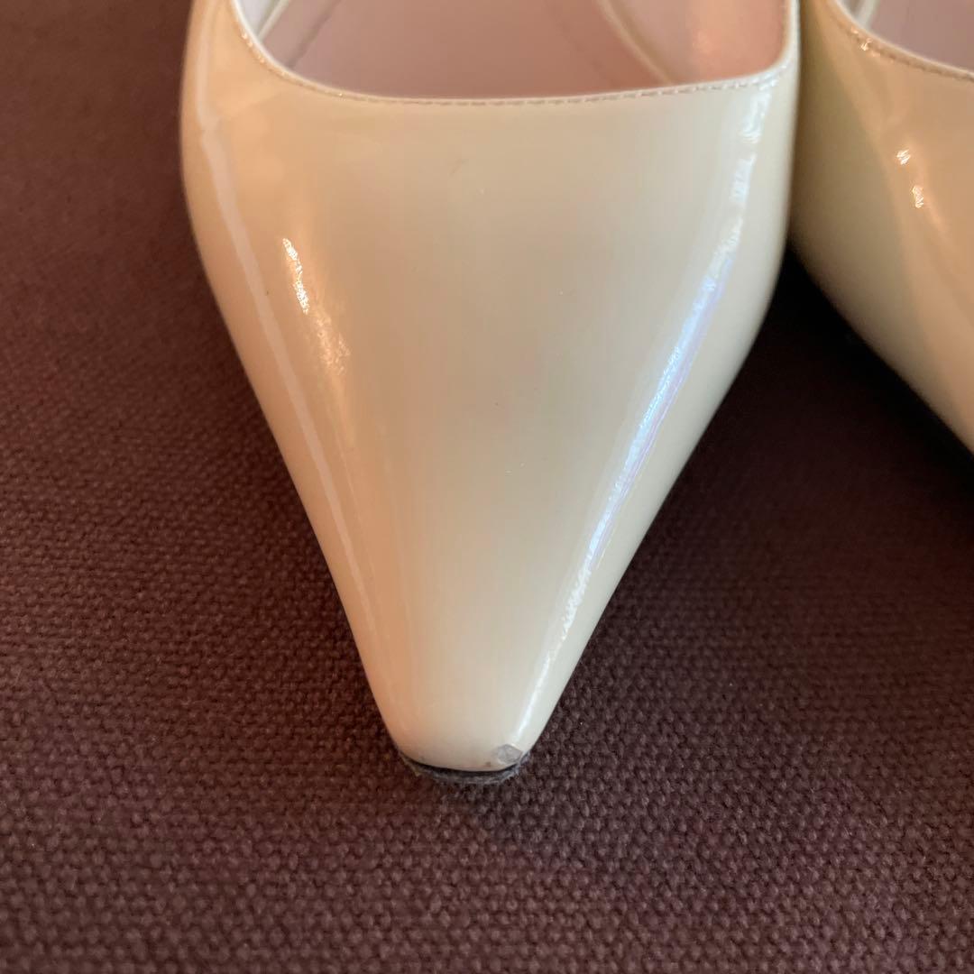 ペコ！ディオール　アイボリー スリングバック フラットシューズ