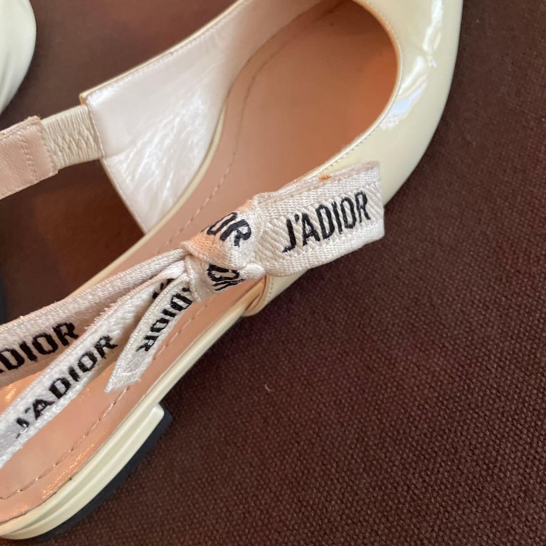 ペコ！ディオール　アイボリー スリングバック フラットシューズ