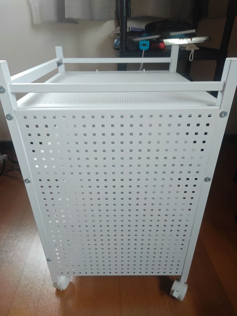 ホワイトBauhutte(バウヒュッテ) ゲーム機収納ラック