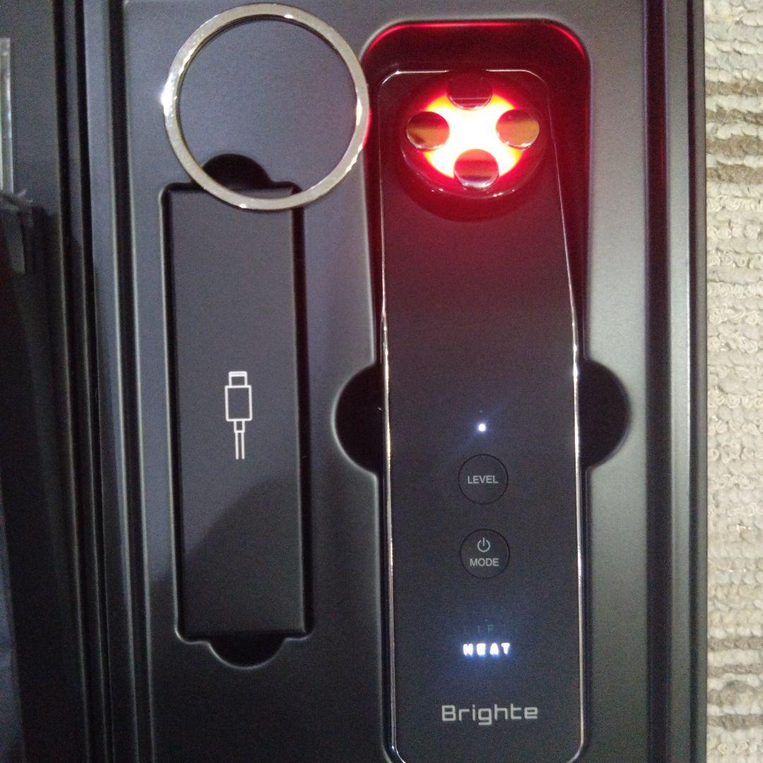 Brighte エレキリフト　美顔器　シートマスク5枚 美品